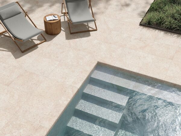 Exterior Coralrock cream 60X60